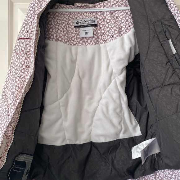 Girl’s 10/12 Winter Ski Jacket - Picture 9 of 13